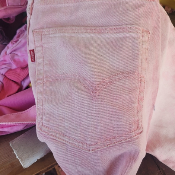 Levi's - Picture 3 of 3